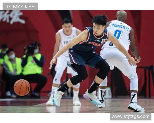 篮球纪实：记录武汉篮球队的转型之路